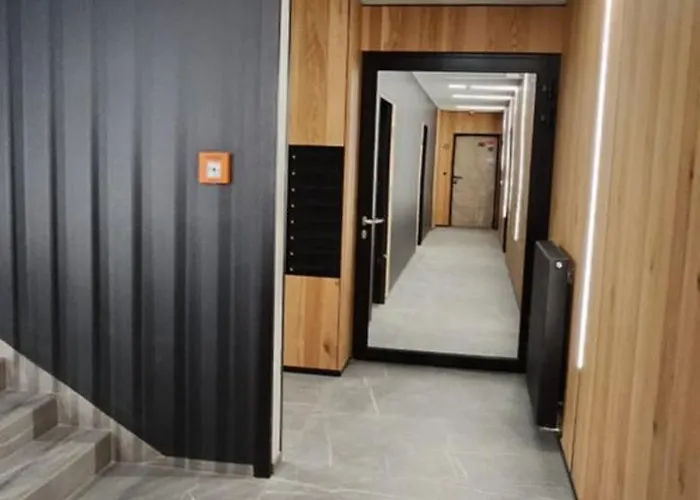 Luxury Apartments, Self Check In 24 H & Free Parking Krakov