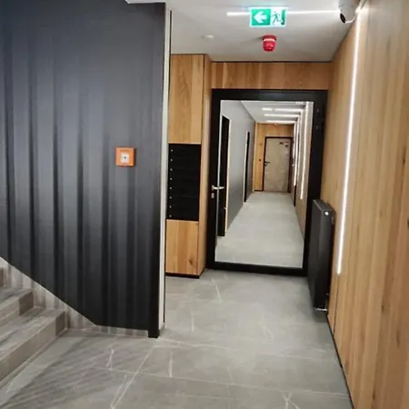 Luxury Apartments, Self Check In 24 H & Free Parking كراكوفيا