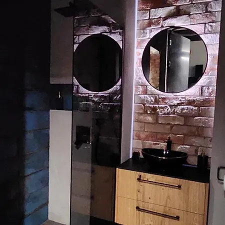 Luxury Apartments, Self Check In 24 H & Free Parking Krasków