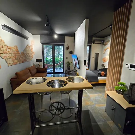 Luxury Apartments, Pool & Gym & Sauna & Self Check In 24 H & Free Parking