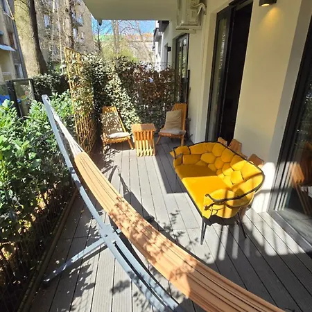Luxury Apartments, Pool & Gym & Sauna & Self Check In 24 H & Free Parking Appartement *