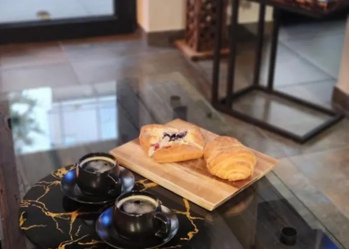 Apartman Luxury Apartments, Self Check In 24 H & Free Parking *