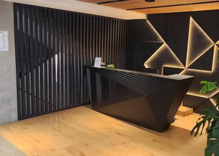 Luxury Apartments, Self Check In 24 H & Free Parking Appartement Krakau